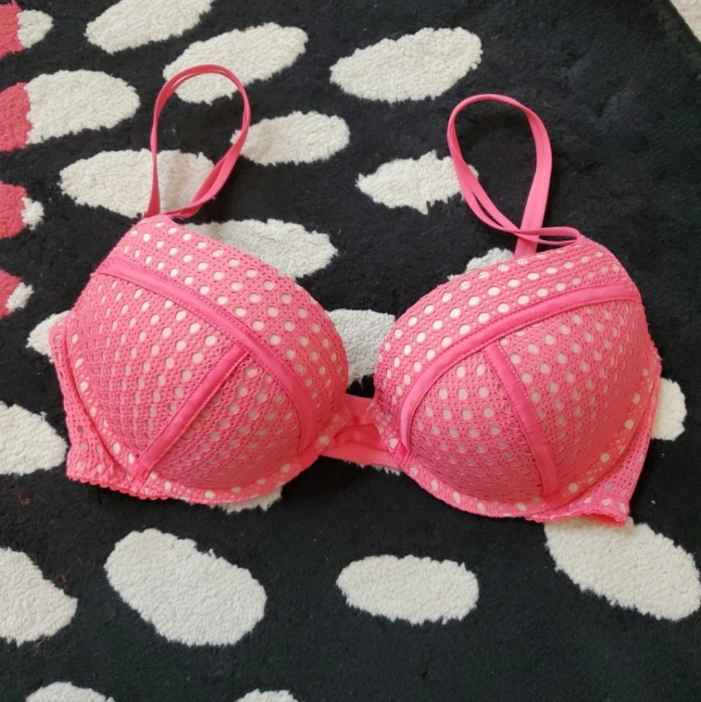 Victoria's Secret very sexy pushup bra 34D